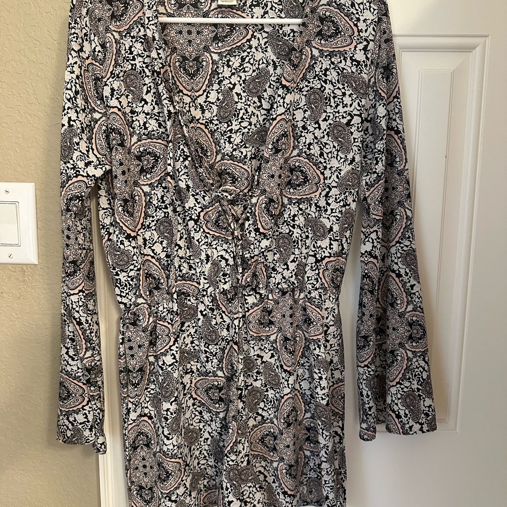 Sans Souci Black and White Bodycon Wrap Dress